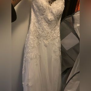 Wedding dress